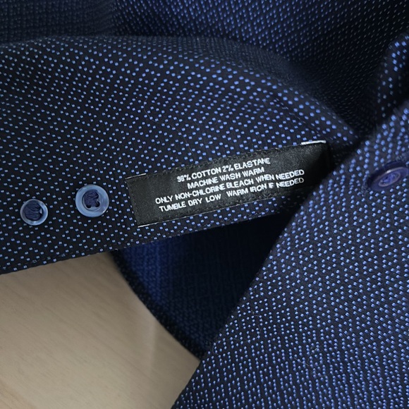 Men’s stretch long sleeve button down - Picture 3 of 4